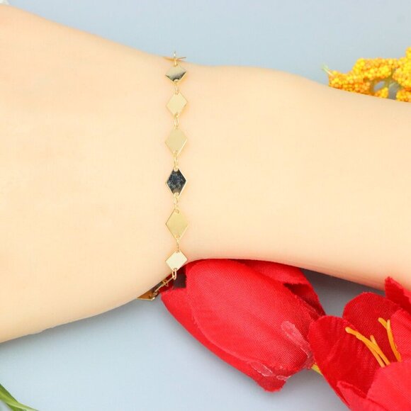 "Elegant & Trendy Bracelet, A Perfect Gift for Women, Thoughtful, EVCH1569 - Picture 3 of 10